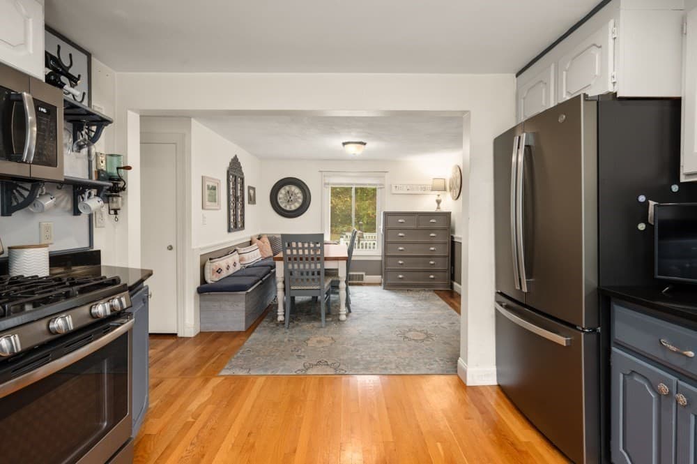 Single Family Residence at 172 Haverhill St, North Reading MA 01864, North Reading, photo 7 of 37