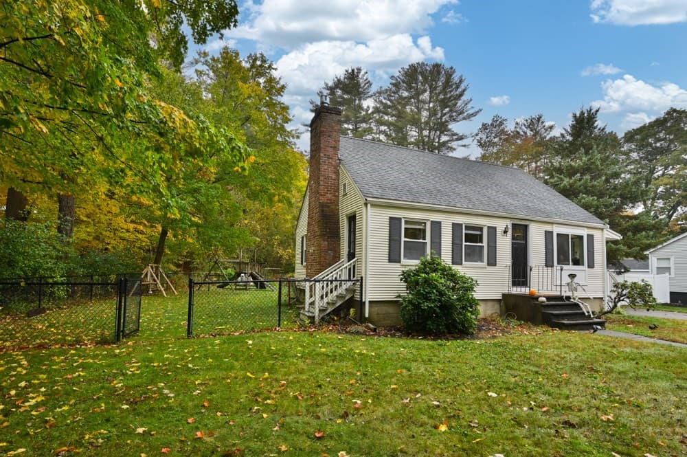 Single Family Residence at 172 Haverhill St, North Reading MA 01864, North Reading, photo 36 of 37