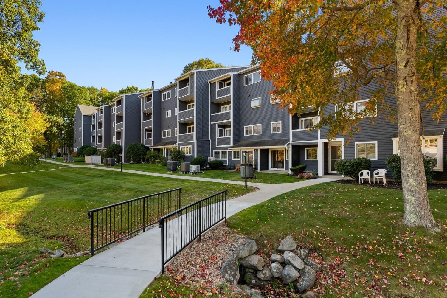 400 Colonial Dr # 21, Ipswich MA 01938