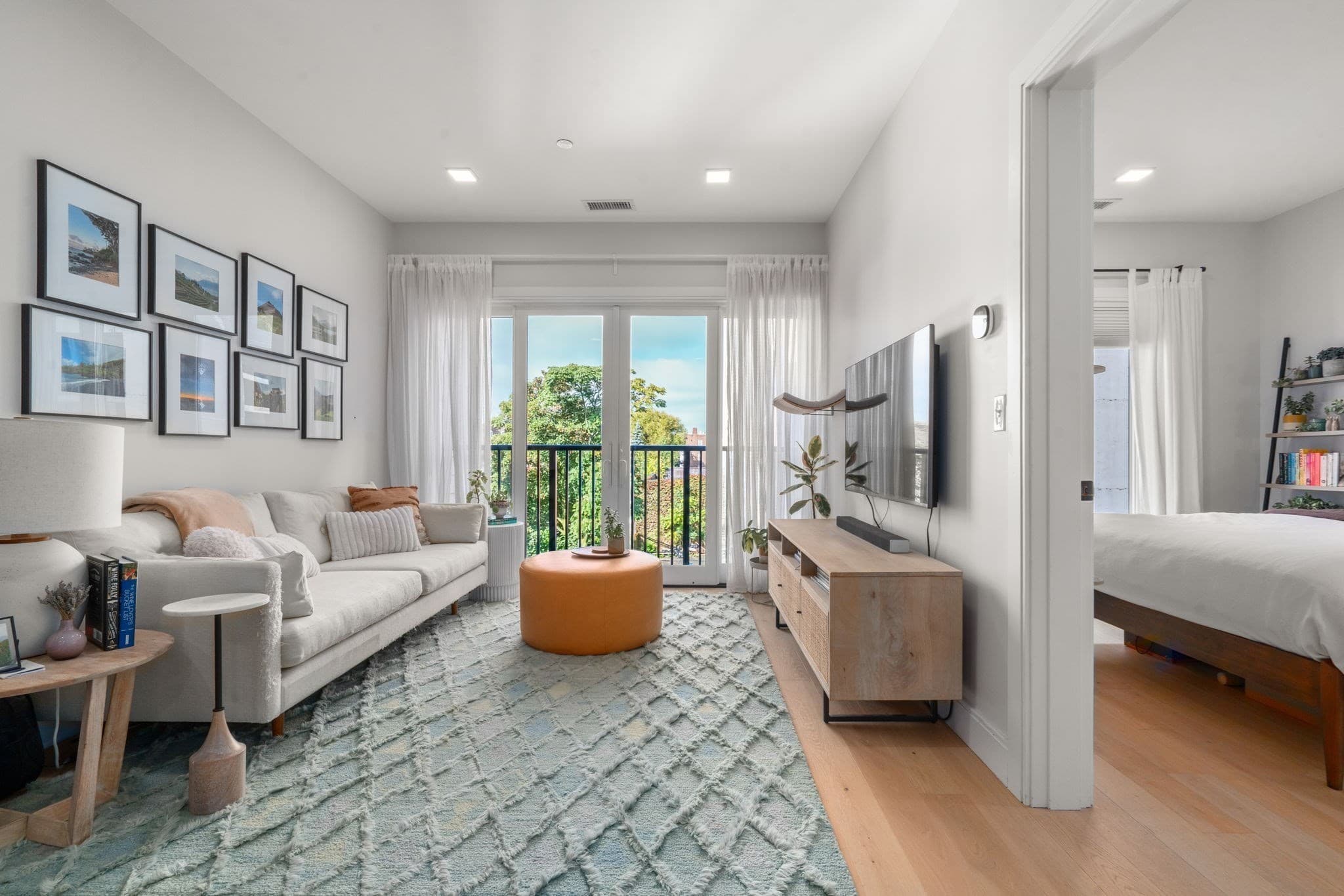 Condominium at 287 Maverick St # 309, Boston MA 02128, Boston, photo 2 of 19