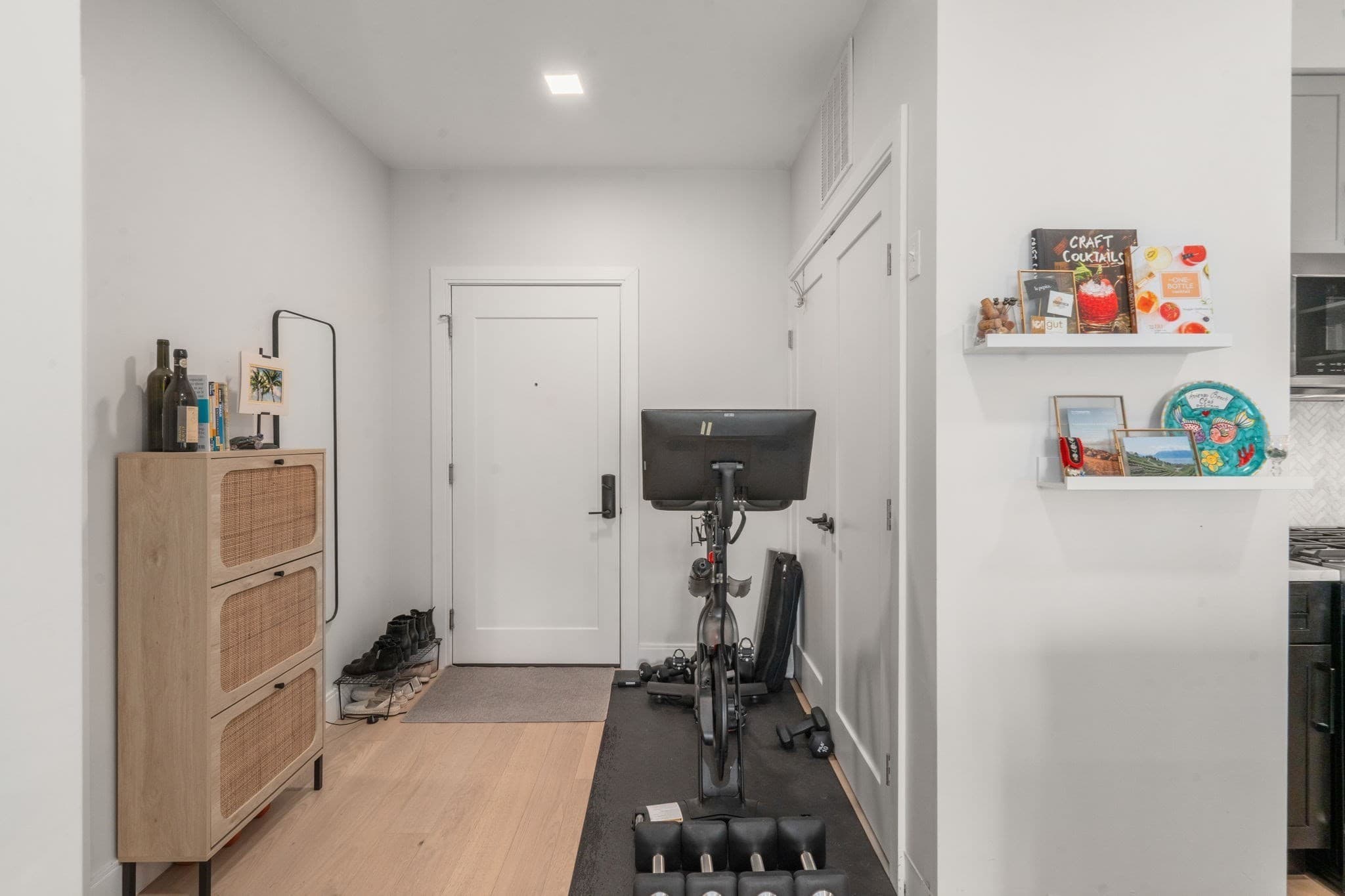 Condominium at 287 Maverick St # 309, Boston MA 02128, Boston, photo 9 of 19