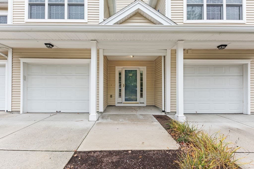 631 East St # A102, Mansfield MA 02048