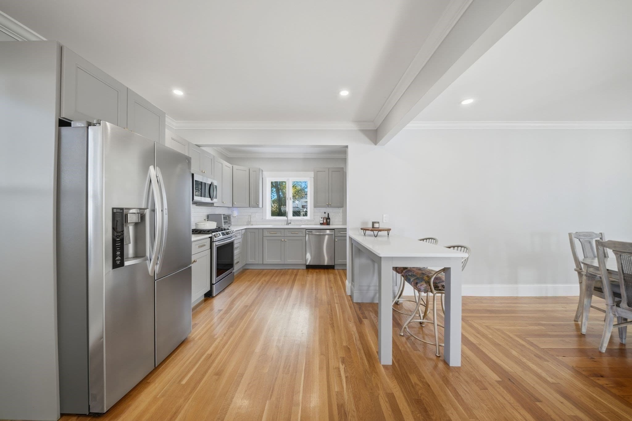 Single Family Residence at 22 Houston Pl, Lynn MA 01905, Lynn, photo 11 of 37