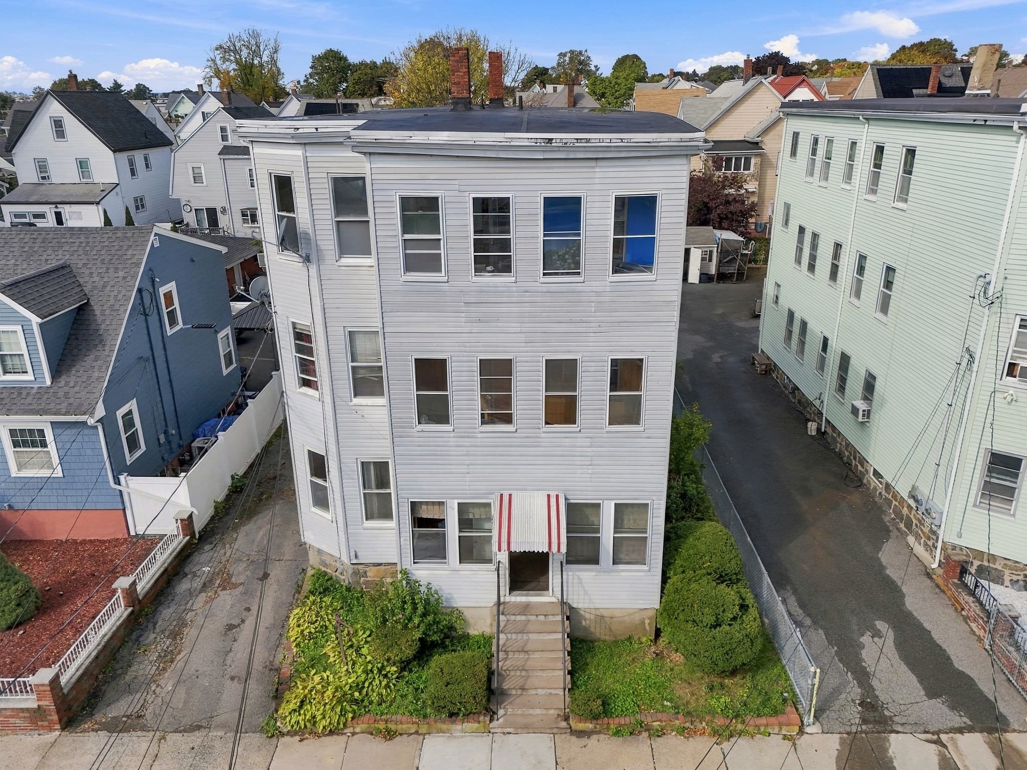 86 Francis, Everett MA 02149