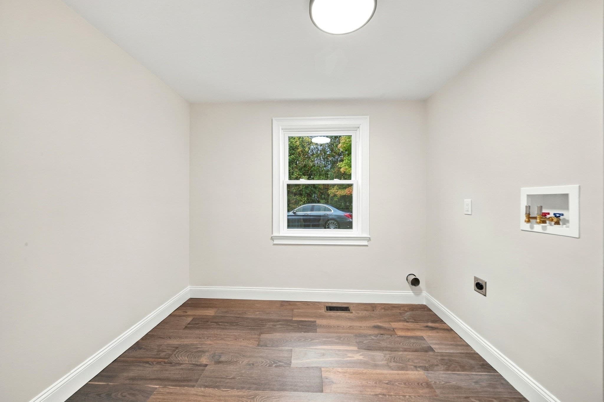 Single Family Residence at 185 Marshall St, Tewksbury MA 01876, Tewksbury, photo 14 of 42