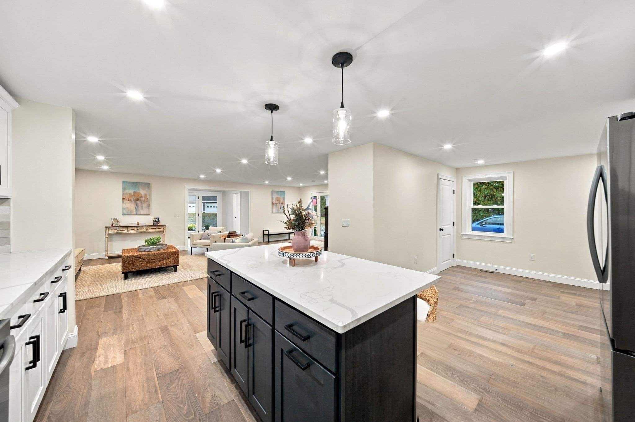 Single Family Residence at 185 Marshall St, Tewksbury MA 01876, Tewksbury, photo 8 of 42