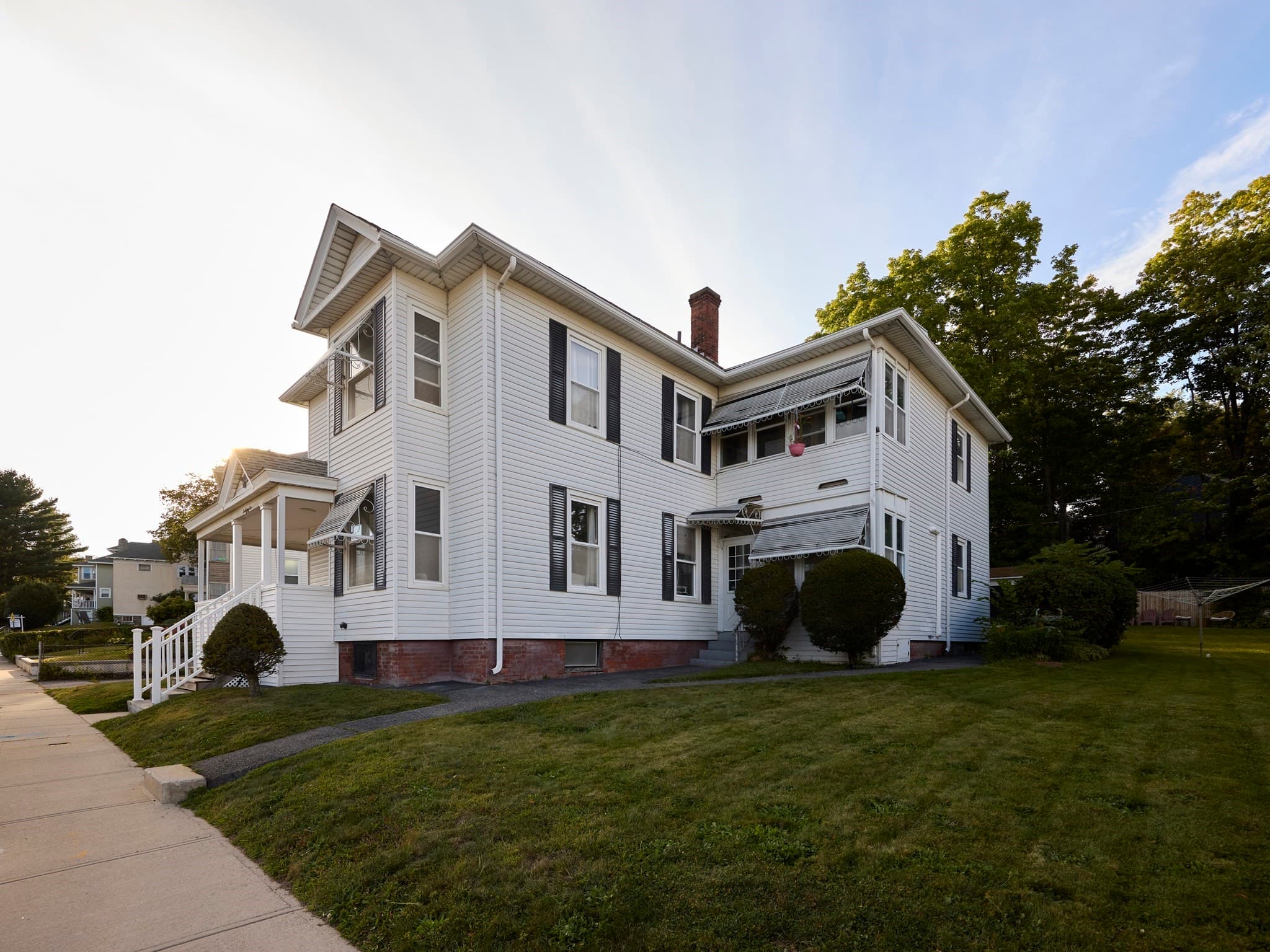 2 Family - 2 Units Up/Down at 285 Hamilton Street, Worcester MA 01604, Worcester, photo 2 of 26