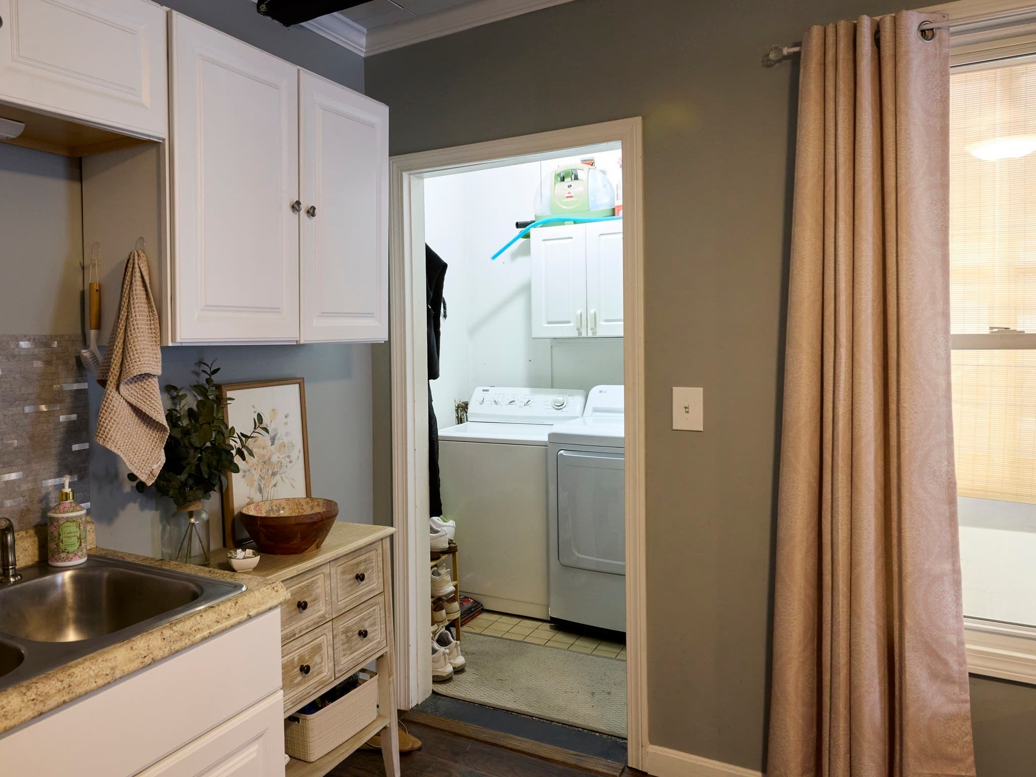 2 Family - 2 Units Up/Down at 285 Hamilton Street, Worcester MA 01604, Worcester, photo 13 of 26