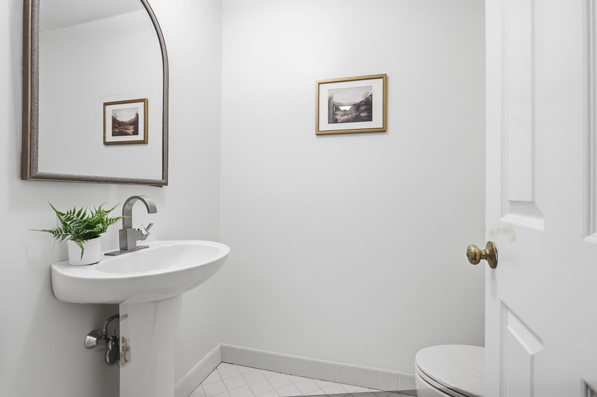 Condominium at 3 Edmonds Rd # 3, Concord MA 01774, Concord, photo 13 of 31