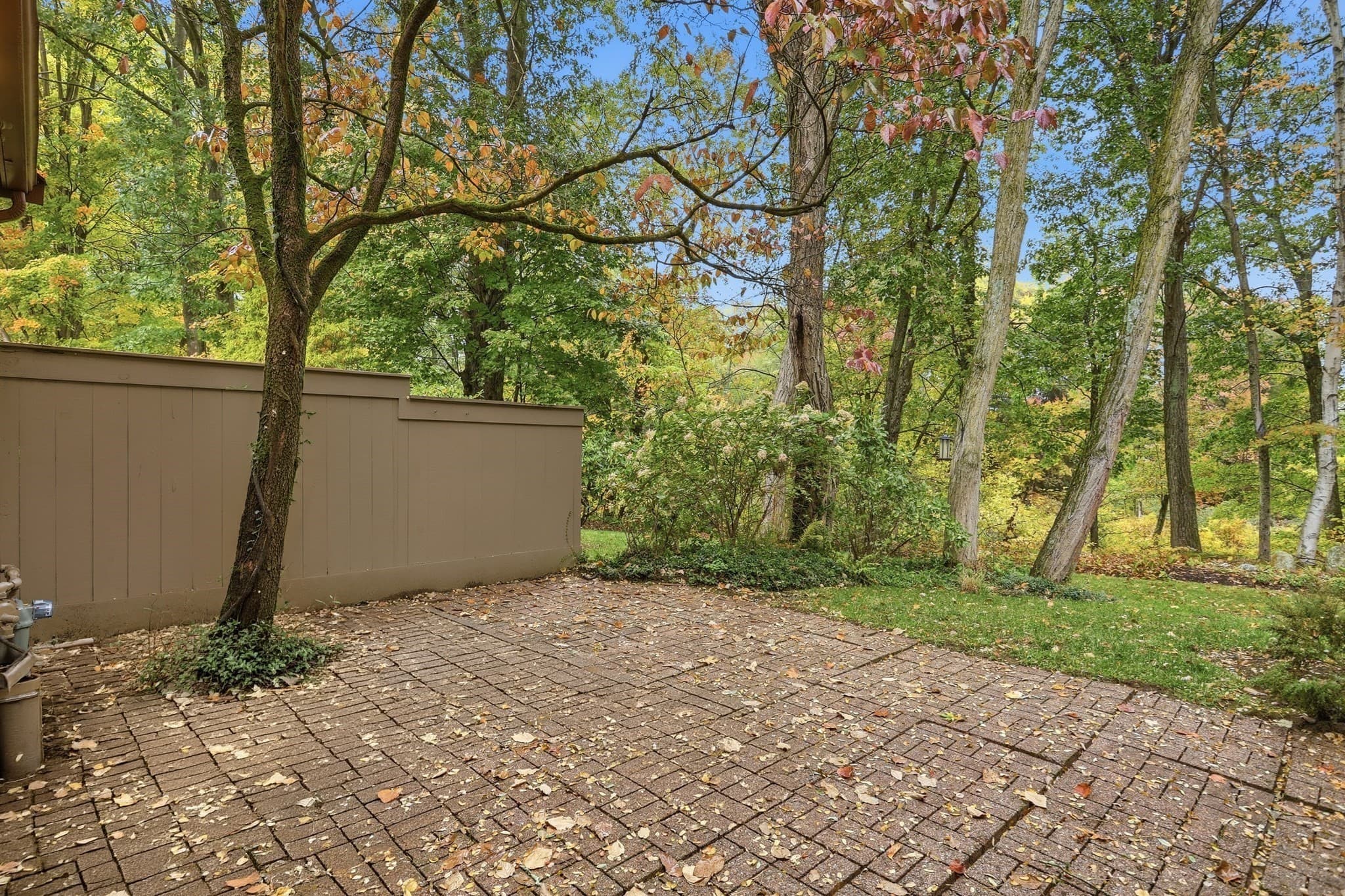 Condominium at 3 Edmonds Rd # 3, Concord MA 01774, Concord, photo 25 of 31
