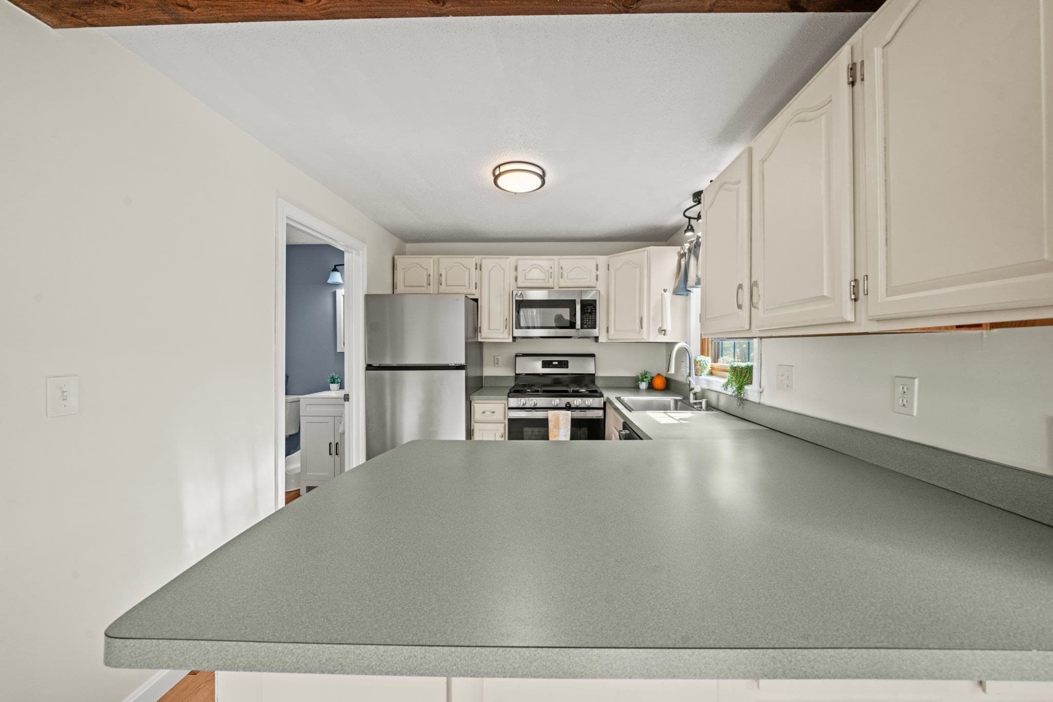Condominium at 17 Scotty Hollow Dr # A, Chelmsford MA 01863, photo 11 of 42