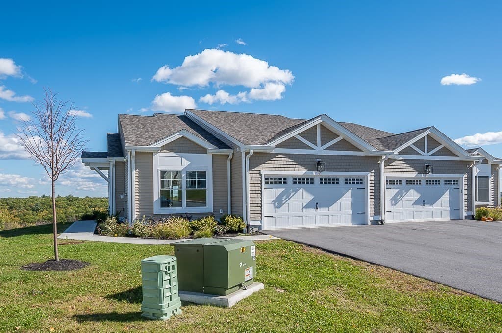 Condominium at 17 Pinnacle Place # 108, Millbury MA 01527, Millbury, photo 2 of 42