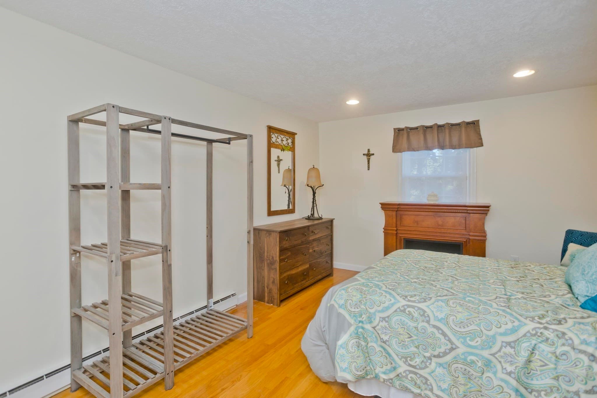 Single Family Residence at 214 Wimbleton Dr, Longmeadow MA 01106, photo 23 of 39