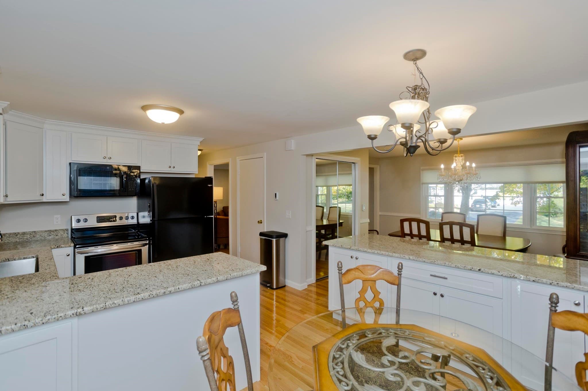 Single Family Residence at 214 Wimbleton Dr, Longmeadow MA 01106, photo 9 of 39