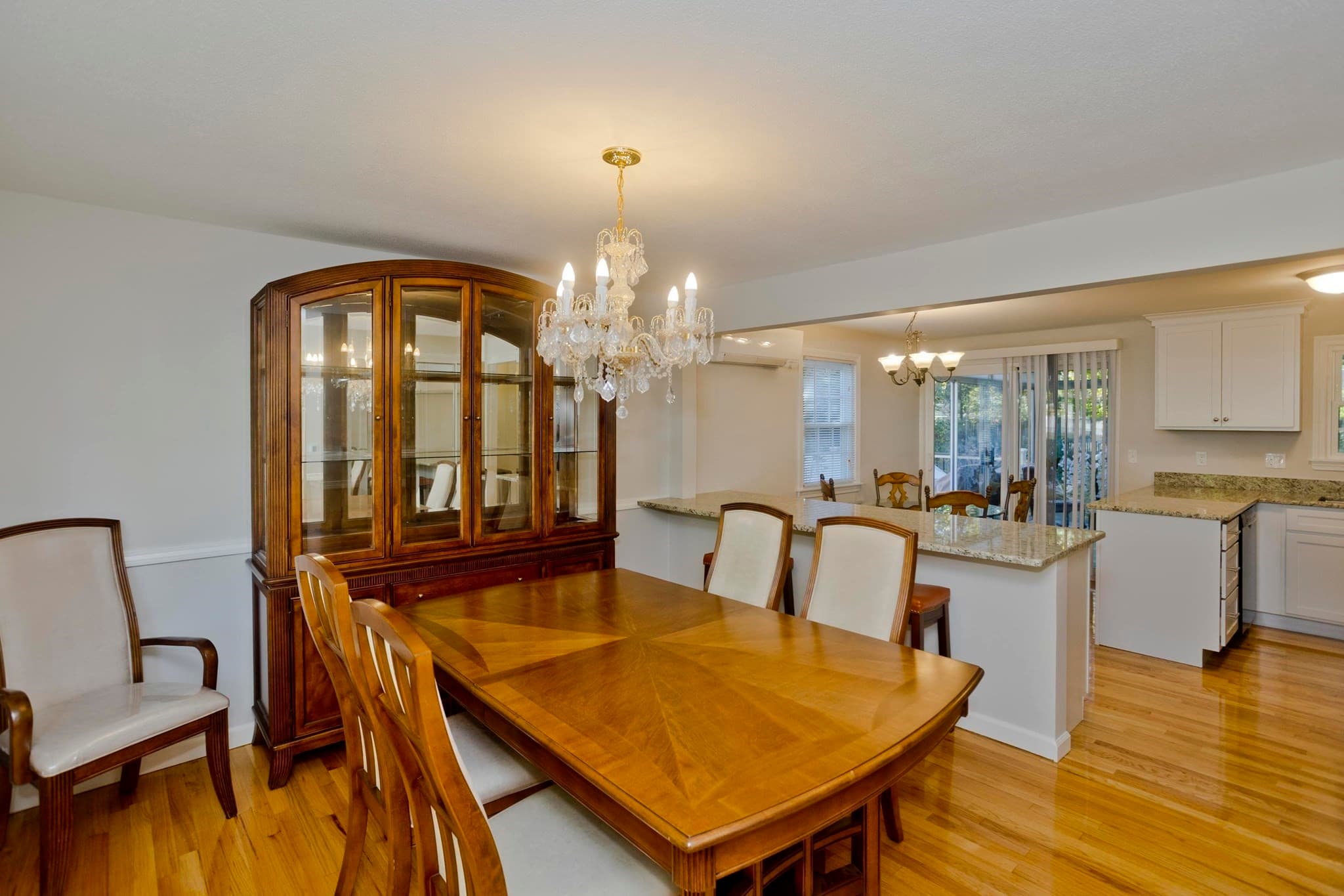 Single Family Residence at 214 Wimbleton Dr, Longmeadow MA 01106, photo 4 of 39