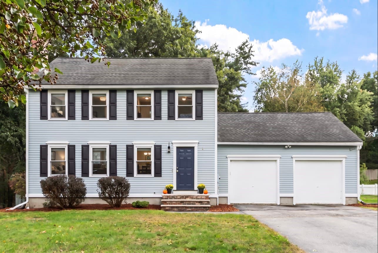 22 Almeria Circle, Westford MA 01886