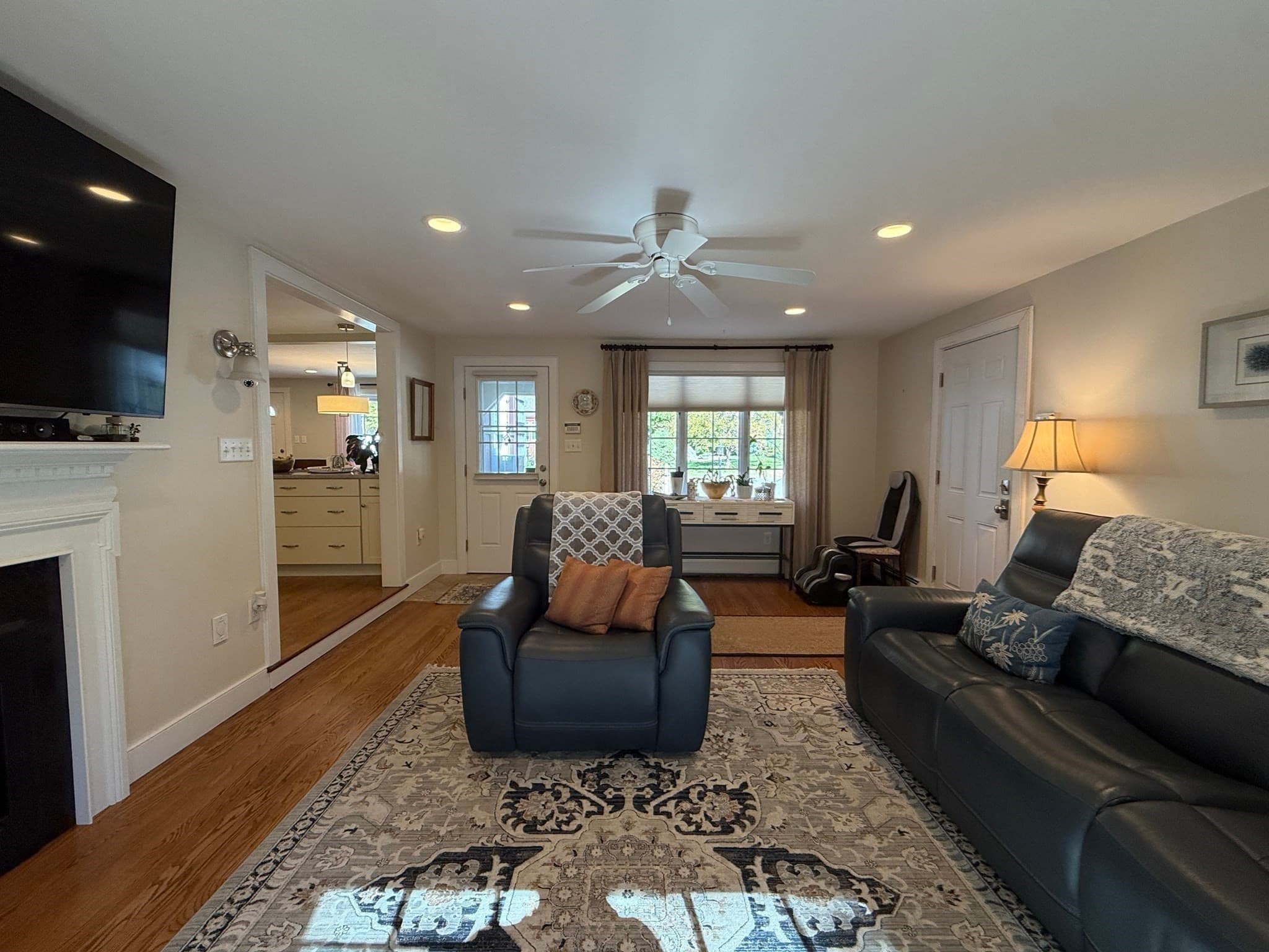 Single Family Residence at 84 Nancy Ave, Dracut MA 01826, photo 4 of 40