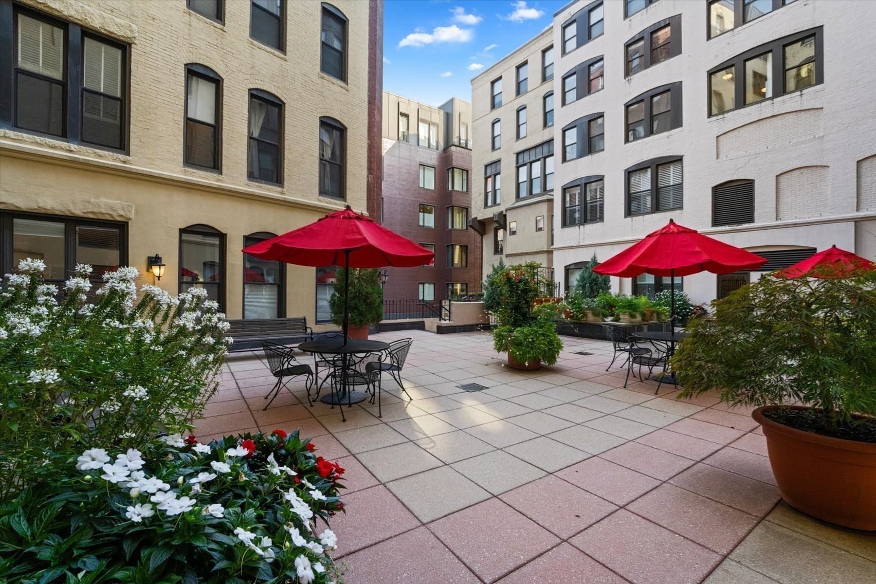 Condominium at 4 Charlesgate E # 708, Boston MA 02215, Boston, photo 16 of 31