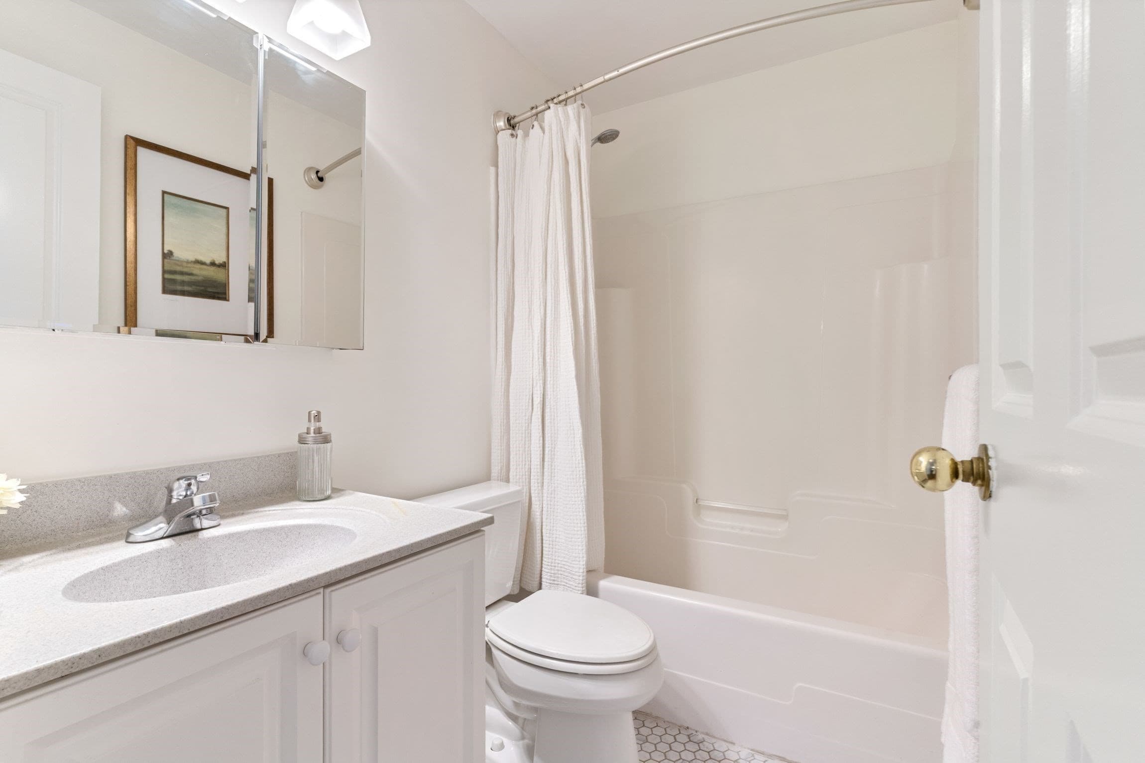 Condominium at 4 Charlesgate E # 708, Boston MA 02215, Boston, photo 12 of 31