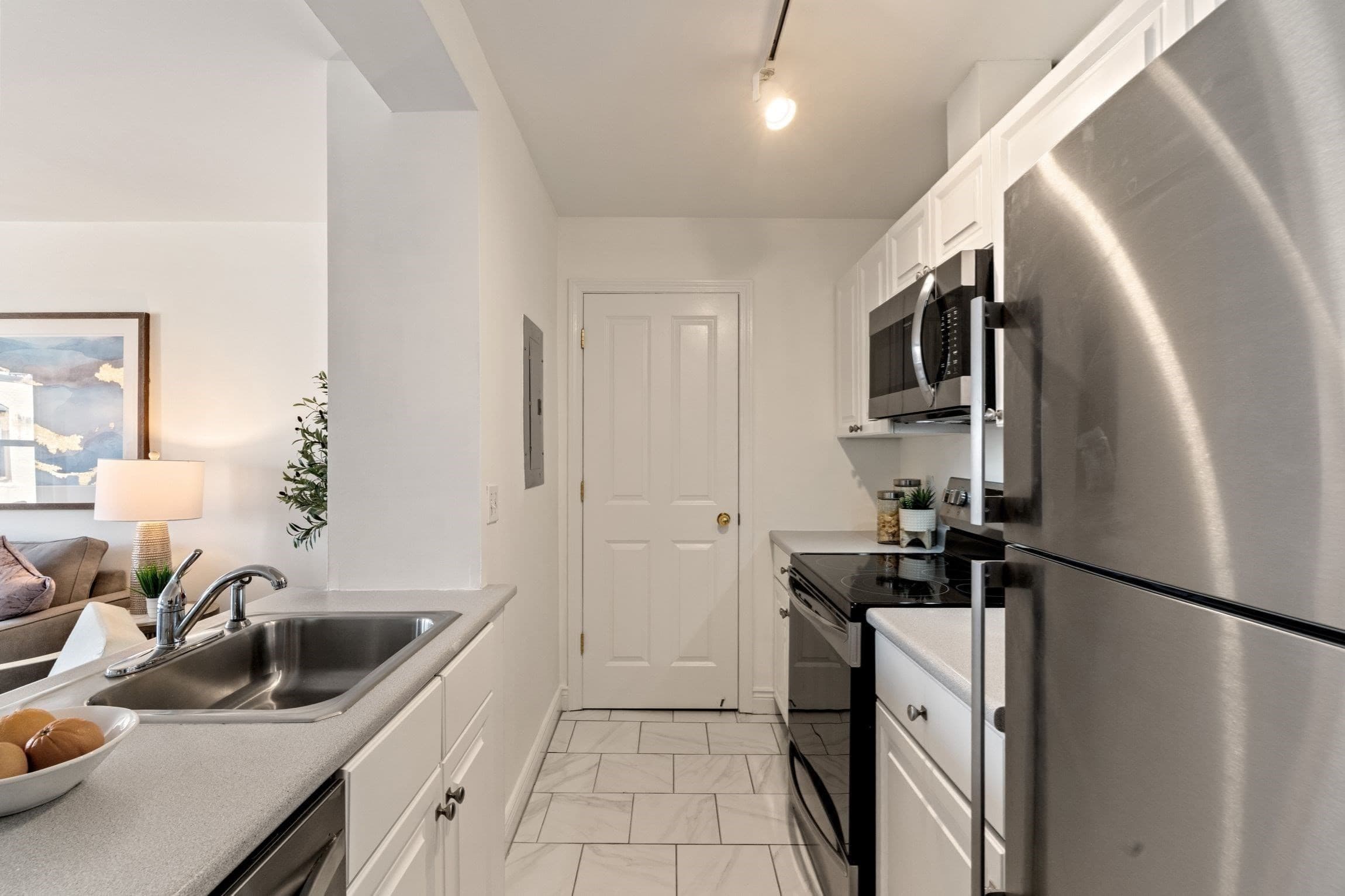 Condominium at 4 Charlesgate E # 708, Boston MA 02215, Boston, photo 9 of 31