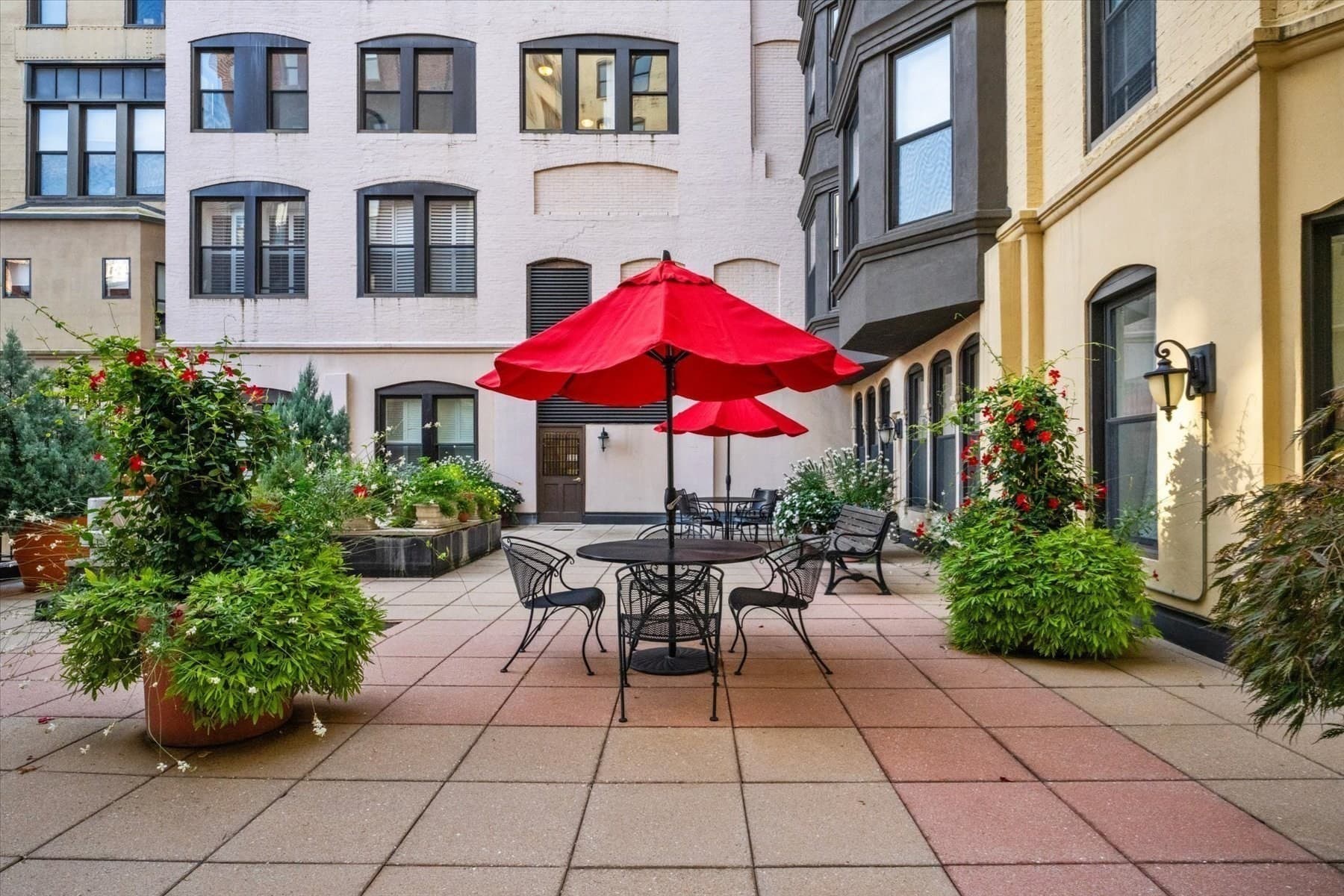 Condominium at 4 Charlesgate E # 708, Boston MA 02215, Boston, photo 15 of 31