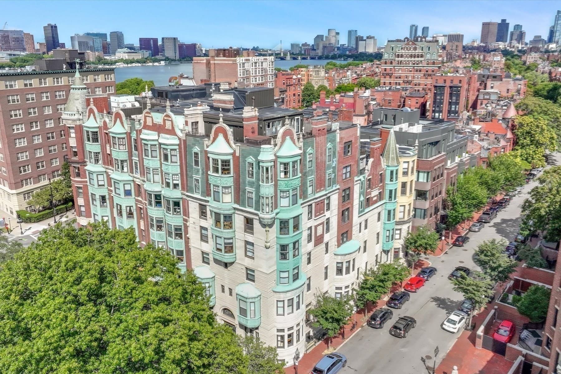 Condominium at 4 Charlesgate E # 708, Boston MA 02215, Boston, photo 25 of 31