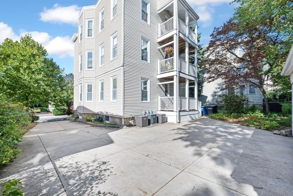 Condominium at 34 Garrison Ave # 1, Somerville MA 02144, Somerville, photo 12 of 13