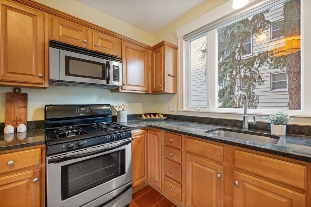 Condominium at 34 Garrison Ave # 1, Somerville MA 02144, Somerville, photo 8 of 13
