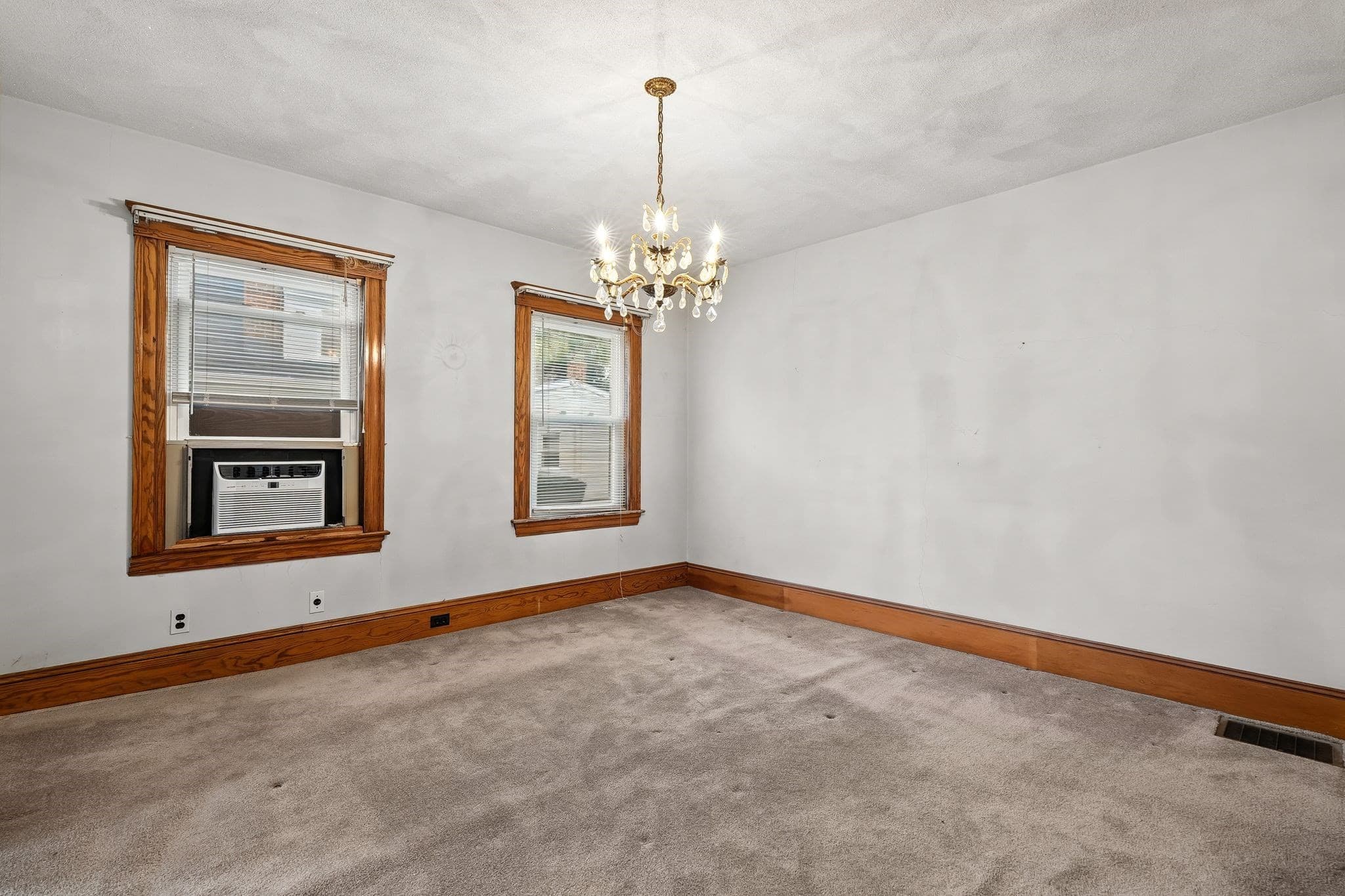 2 Family - 2 Units Up/Down at 31-33 Pearl Street, Quincy MA 02169, photo 7 of 40