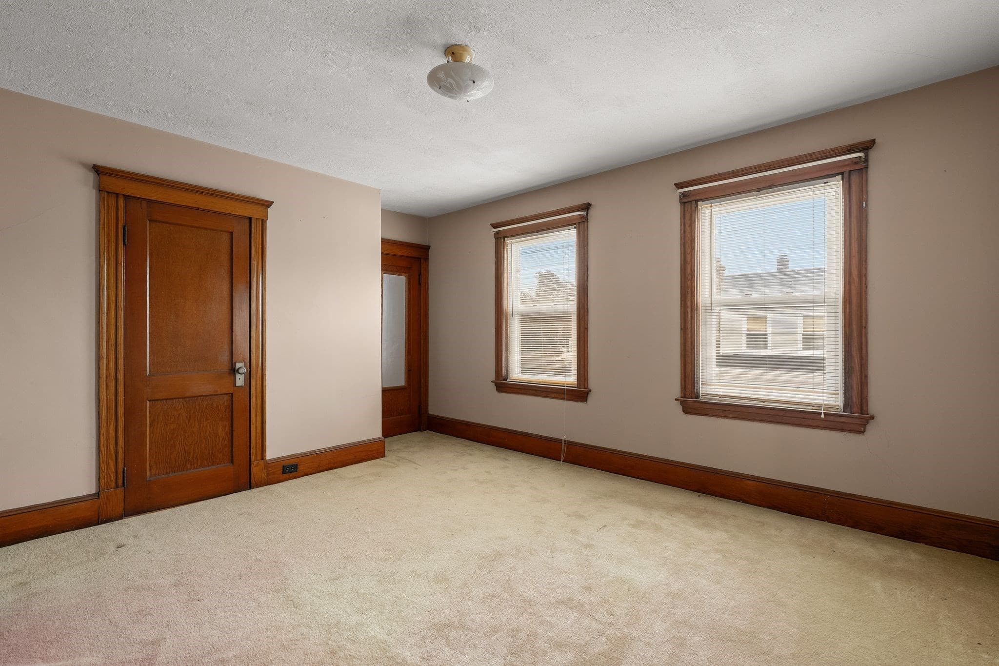 2 Family - 2 Units Up/Down at 31-33 Pearl Street, Quincy MA 02169, photo 32 of 40