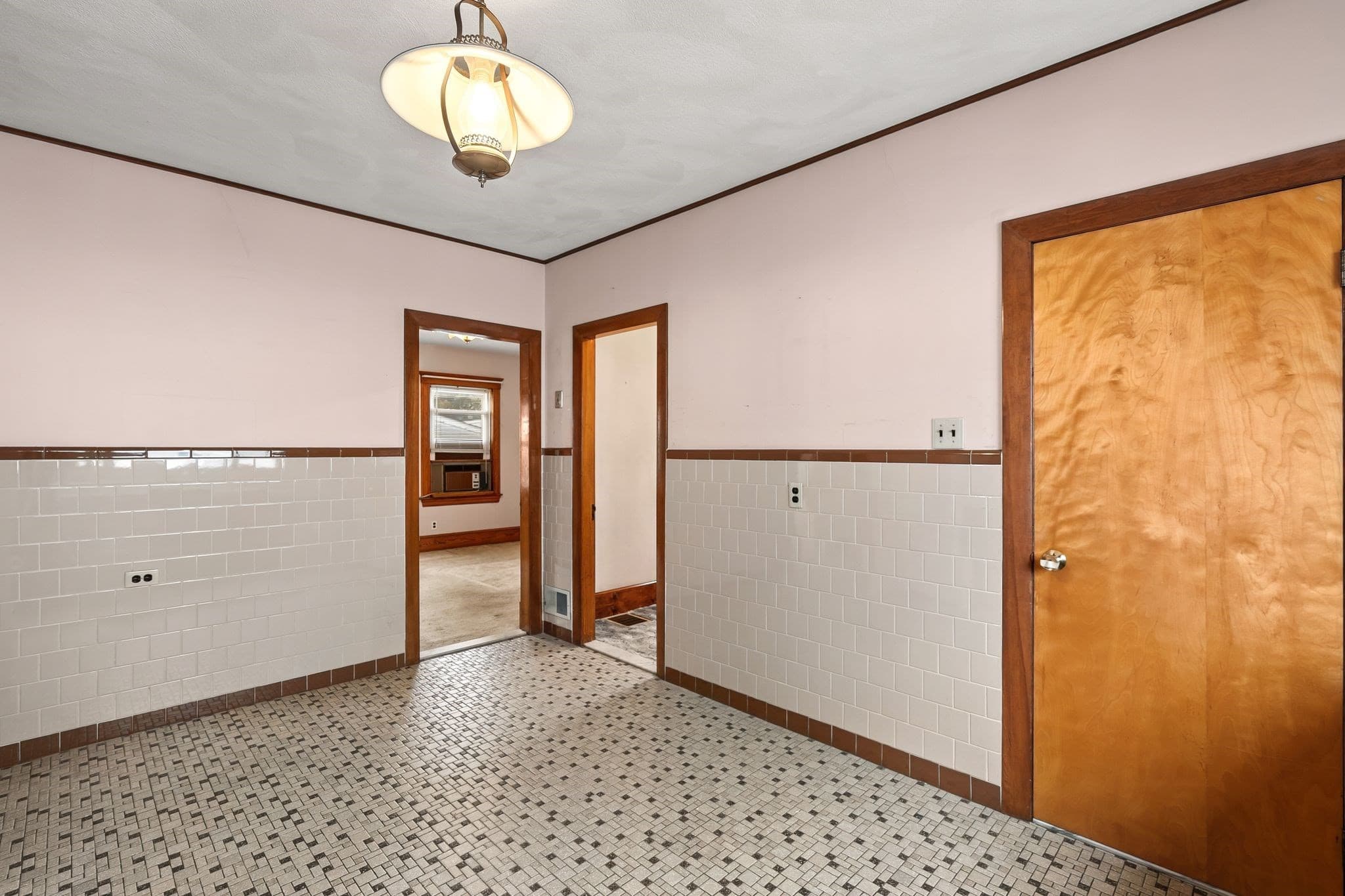 2 Family - 2 Units Up/Down at 31-33 Pearl Street, Quincy MA 02169, photo 11 of 40
