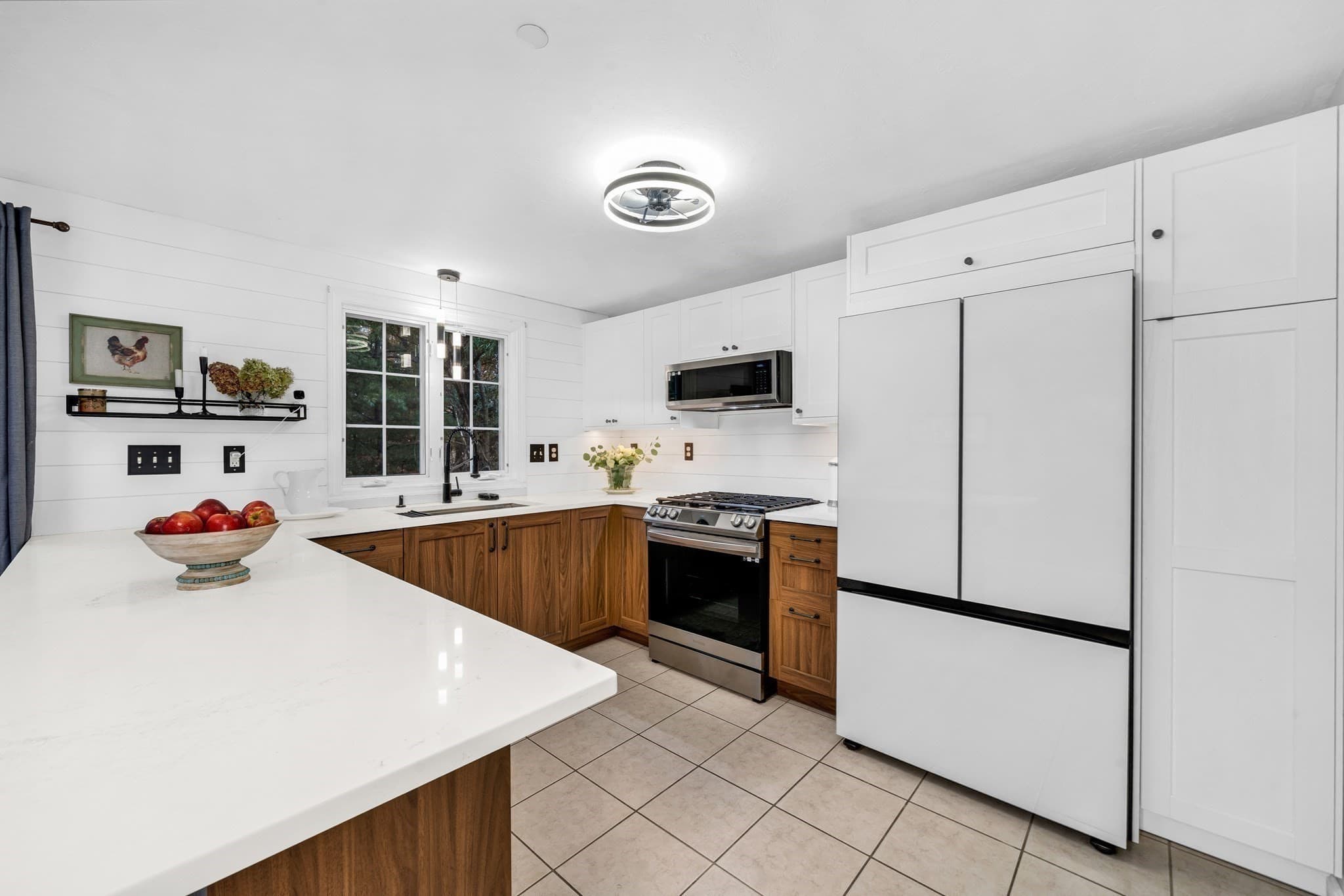 Condominium at 41 Boston Road # 331, Billerica MA 01821, Billerica, photo 11 of 38