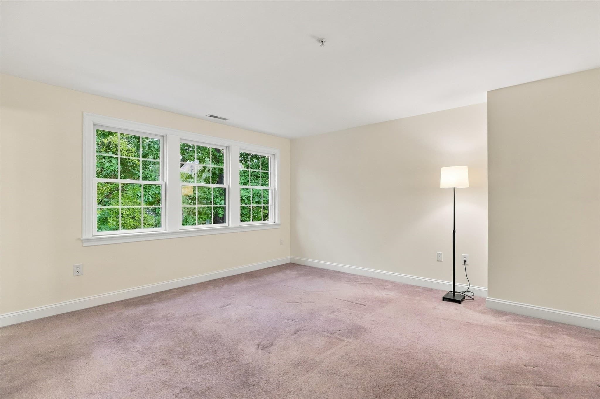 Condominium at 1 Derby Ln # C, Salisbury MA 01952, photo 27 of 36