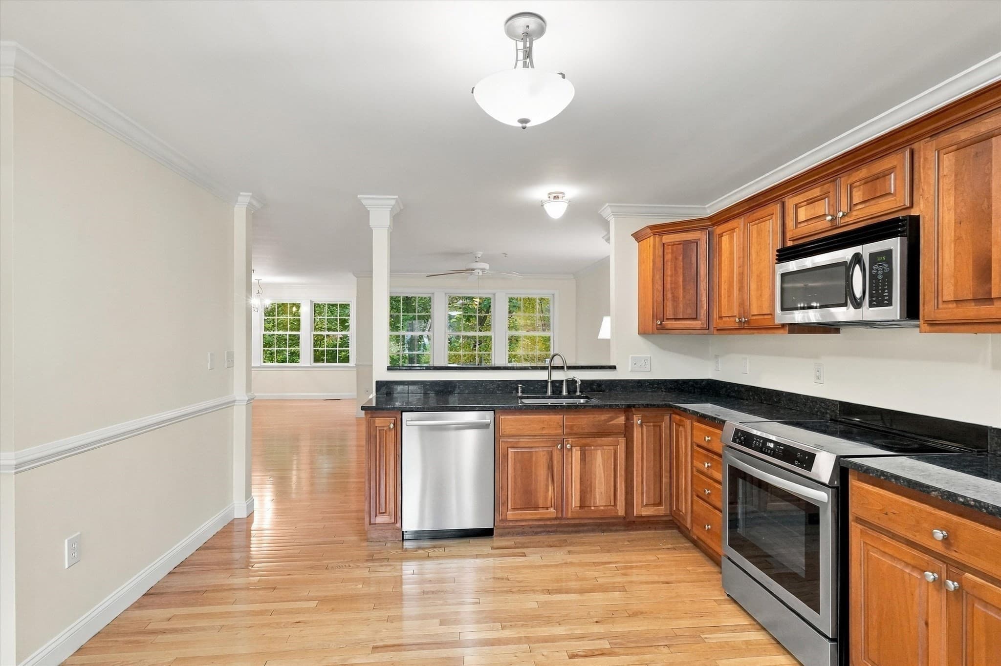 Condominium at 1 Derby Ln # C, Salisbury MA 01952, photo 9 of 36