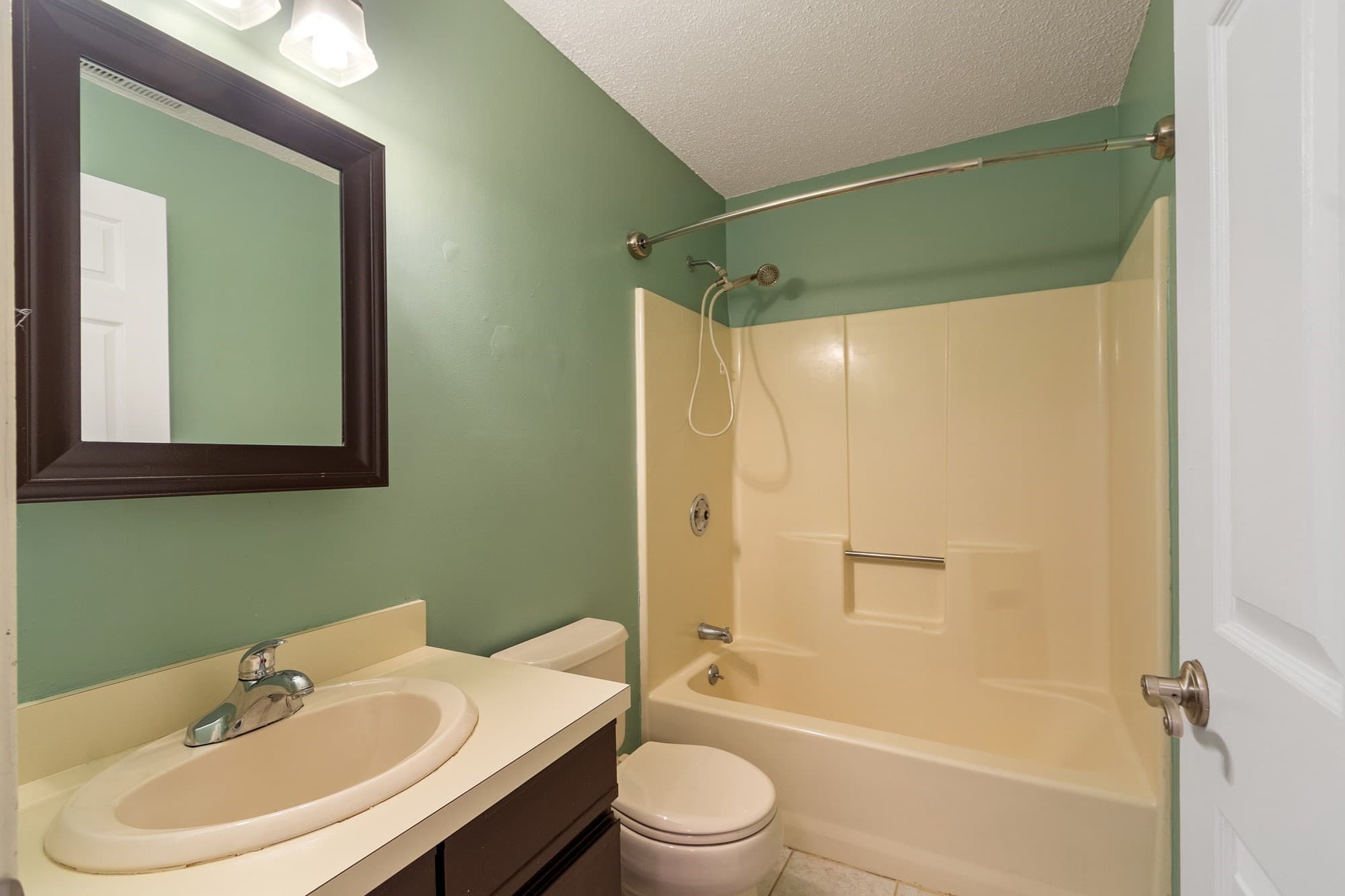 Condominium at 74 Tennis Plaza Rd # 40, Dracut MA 01826, Dracut, photo 18 of 27