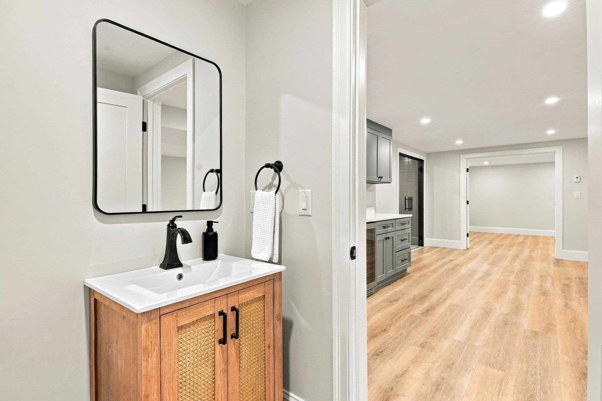 Single Family Residence at 41 Westford Farm Rd, Duxbury MA 02332, Duxbury, photo 37 of 42