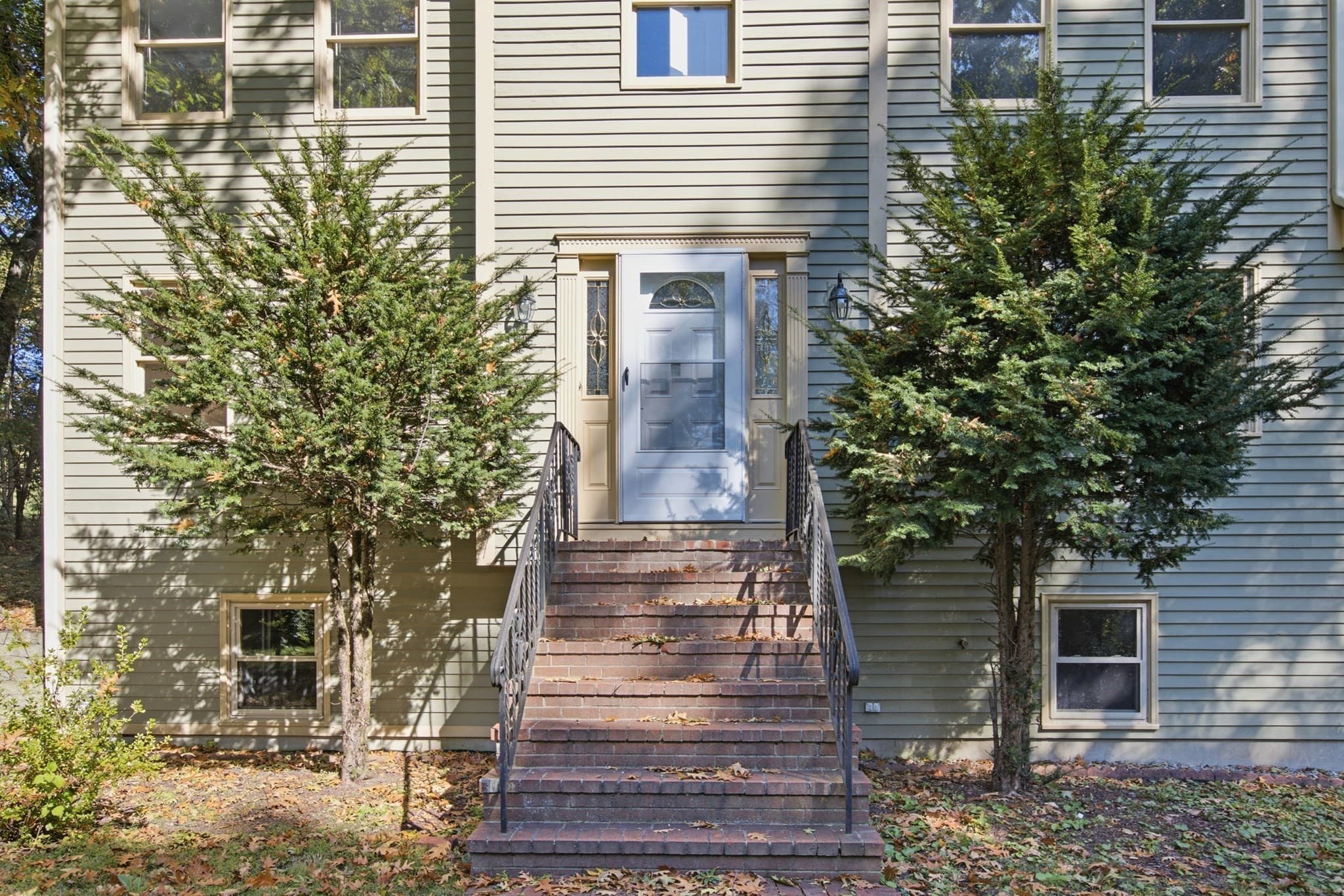 Single Family Residence at 255 Haymeadow Rd, North Andover MA 01845, North Andover, photo 2 of 42