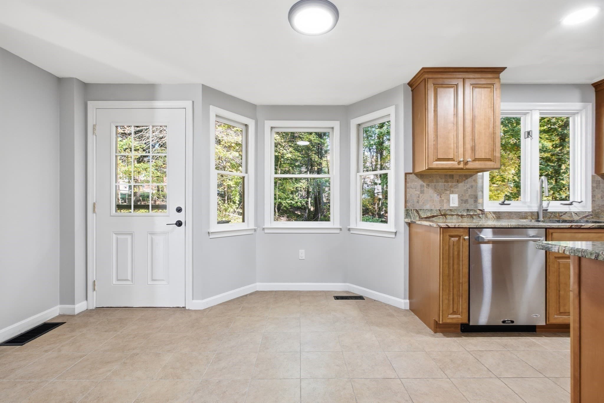 Single Family Residence at 255 Haymeadow Rd, North Andover MA 01845, North Andover, photo 17 of 42