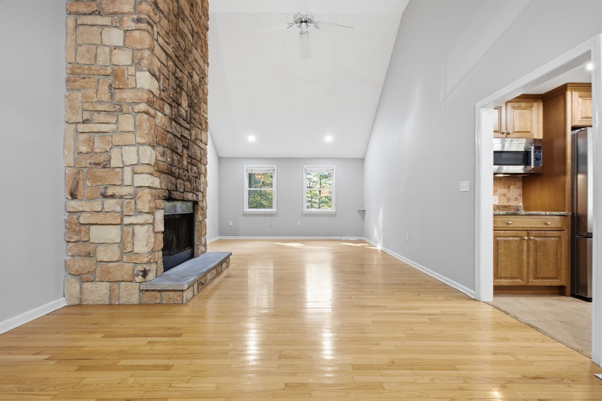 Single Family Residence at 255 Haymeadow Rd, North Andover MA 01845, North Andover, photo 19 of 42