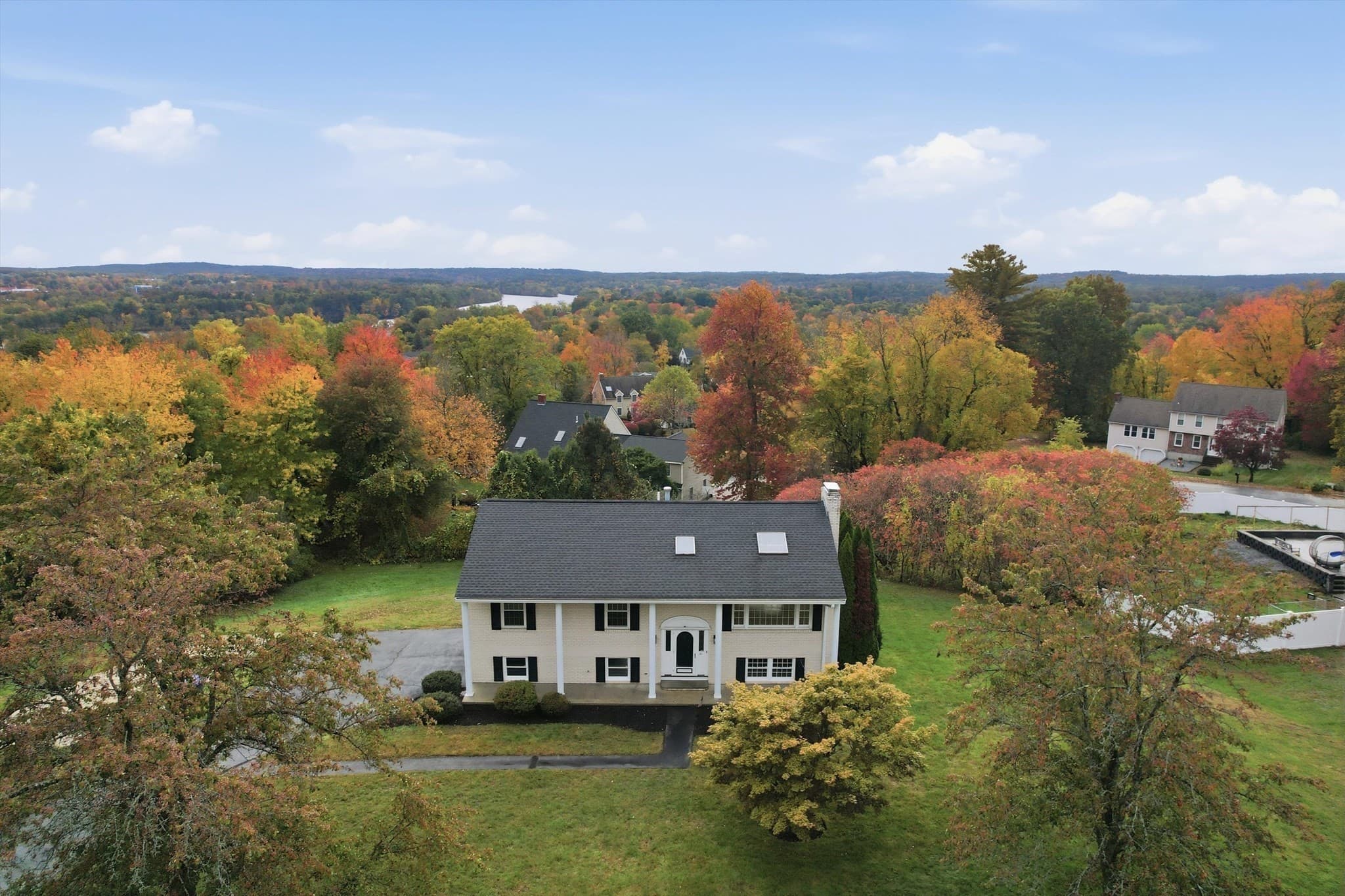 30 Overlook Dr, Methuen MA 01844