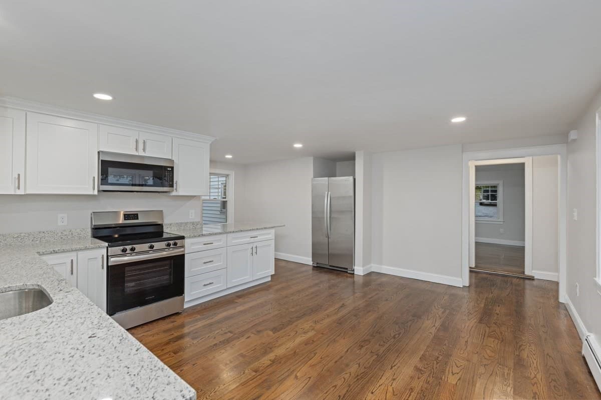 Single Family Residence at 39 Forest St, Danvers MA 01923, Danvers, photo 5 of 37