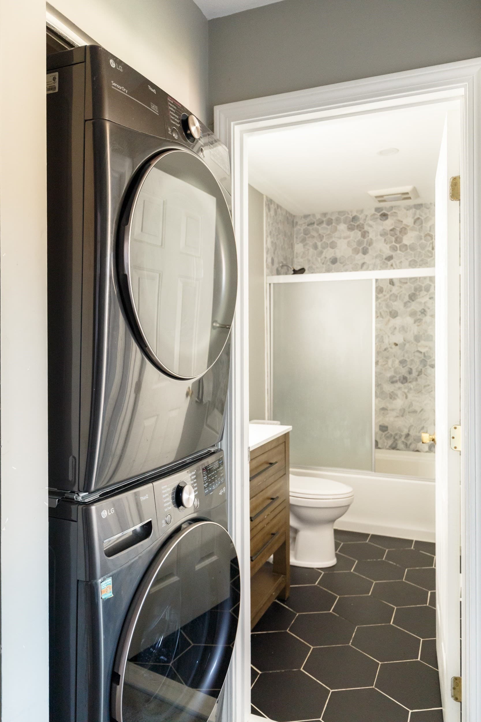 Condominium at 51 Ocean Ave # 51, Lynn MA 01902, Lynn, photo 11 of 23