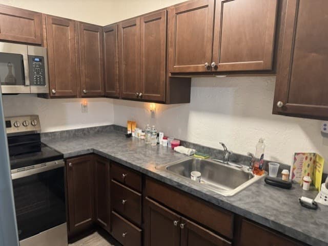 5-9 Family at 426 Whittenton Street, Taunton MA 02780, Taunton, photo 15 of 25