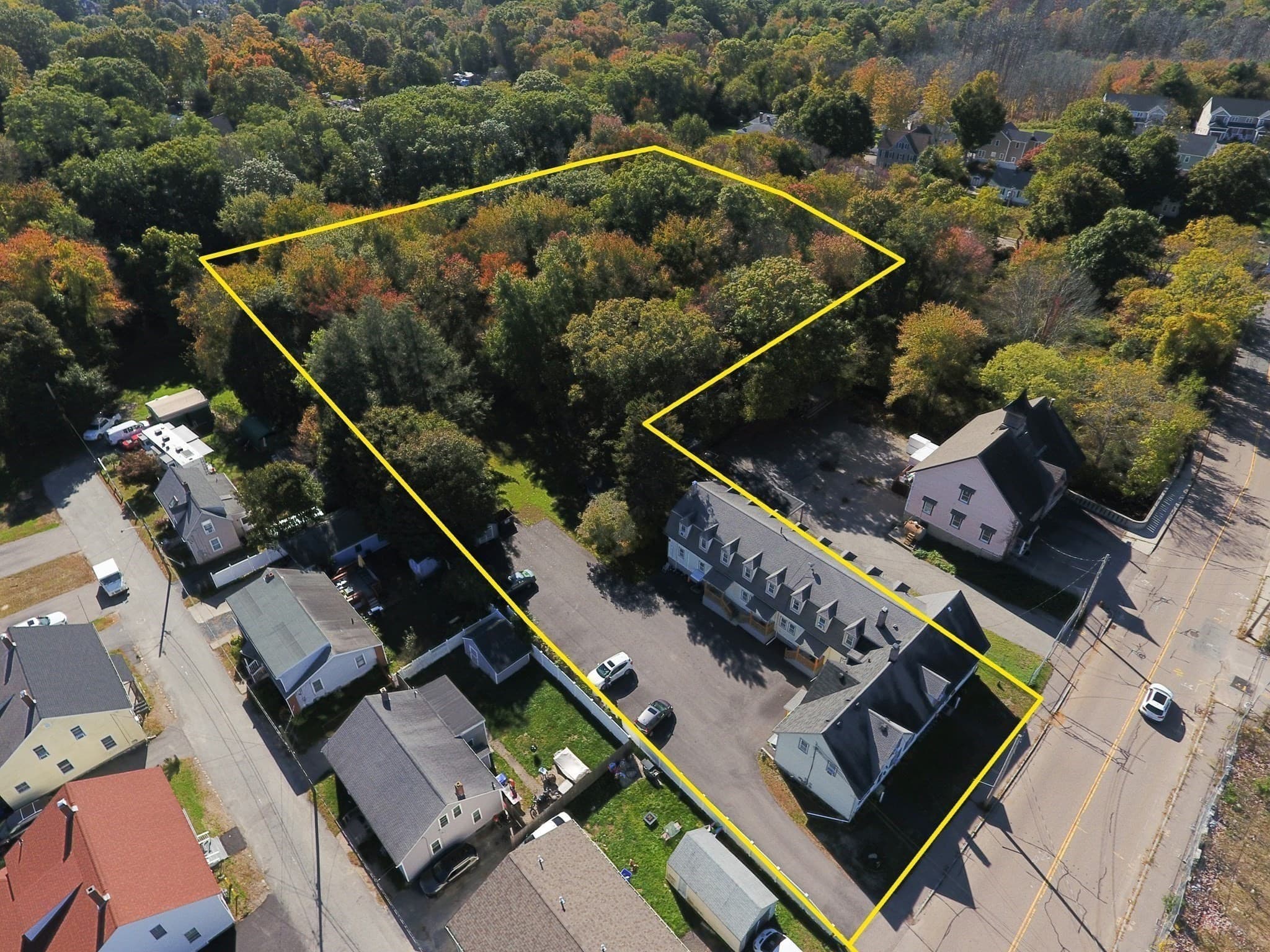 5-9 Family at 426 Whittenton Street, Taunton MA 02780, Taunton, photo 8 of 25
