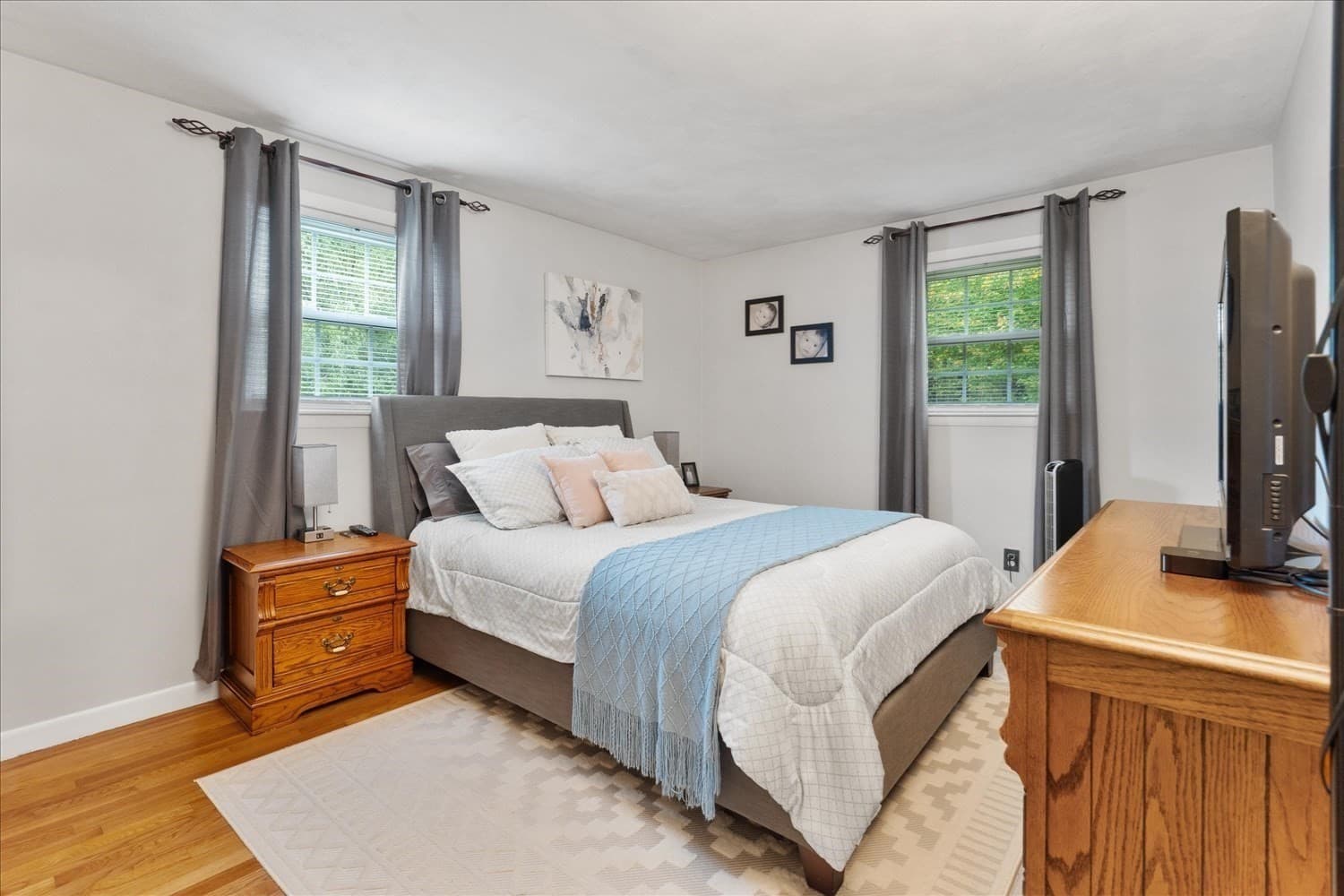 Single Family Residence at 15 Parliament Dr, Franklin MA 02038, Franklin, photo 17 of 41