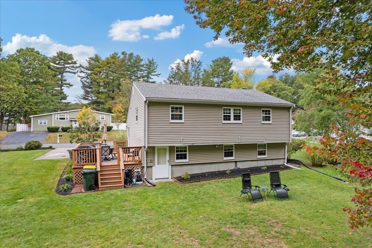 Single Family Residence at 15 Parliament Dr, Franklin MA 02038, Franklin, photo 32 of 41