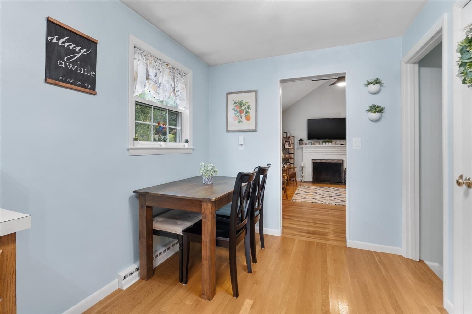 Single Family Residence at 15 Parliament Dr, Franklin MA 02038, Franklin, photo 15 of 41