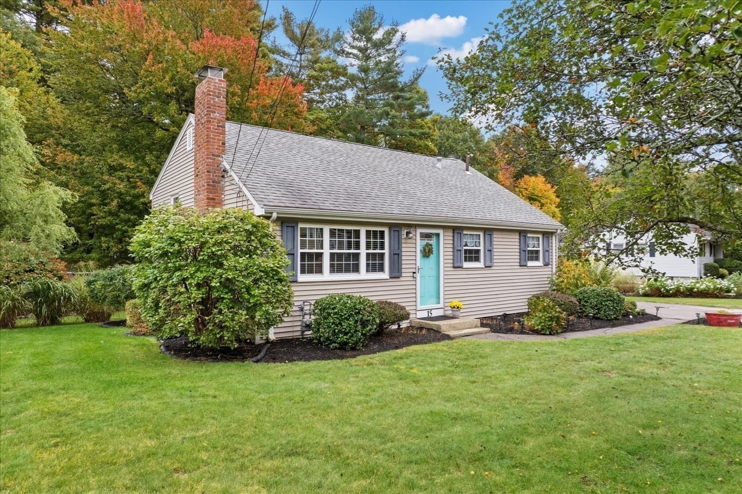 Single Family Residence at 15 Parliament Dr, Franklin MA 02038, Franklin, photo 4 of 41