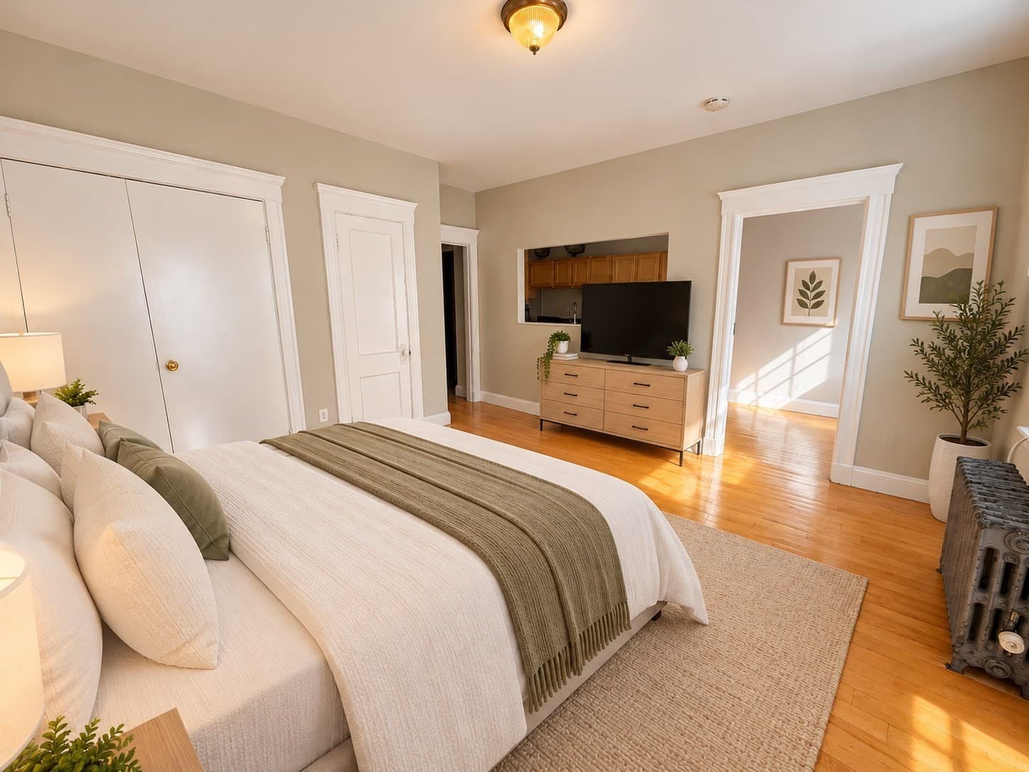 Condominium at 64 Queensberry # 114, Boston MA 02215, Boston, photo 2 of 22