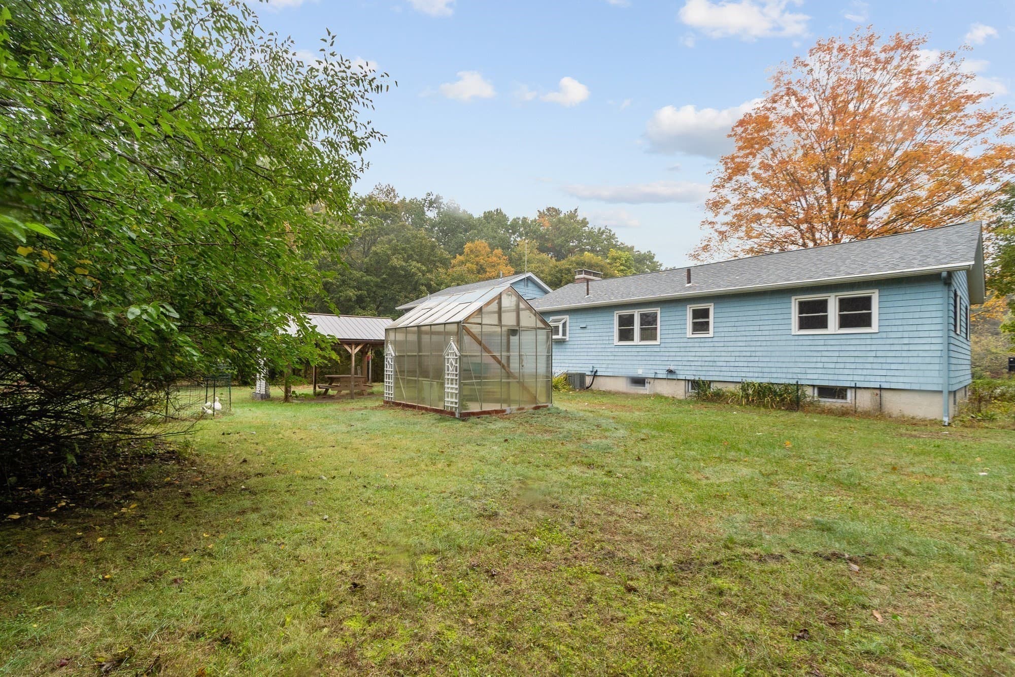 Single Family Residence at 22 Doral Dr, Chelmsford MA 01863, Chelmsford, photo 32 of 39